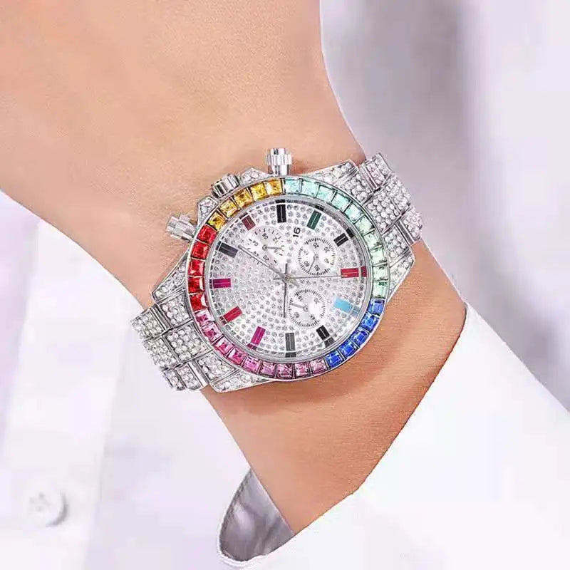 Iced Out Quarzuhr – Statement-Piece in Gold