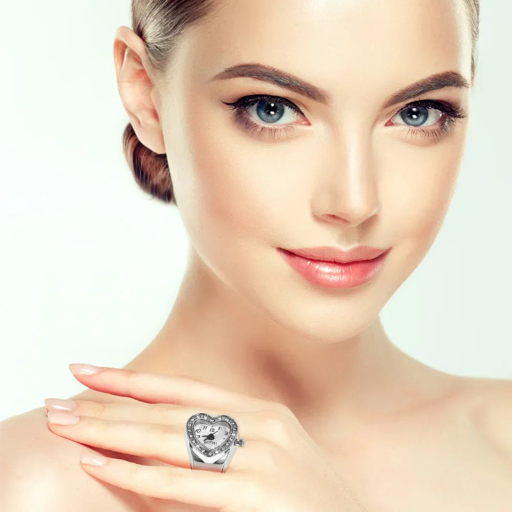 Vintage Herz Ringuhr für Damen – Retro Quarz Fingeruhr mit elastischem Armband