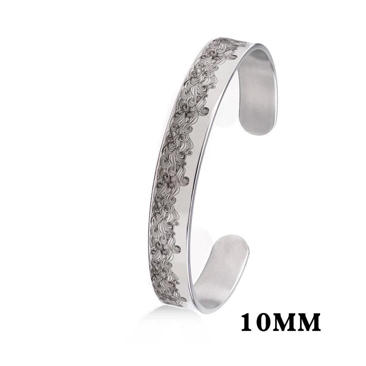 Minimalistisches Edelstahl-Manschettenarmband