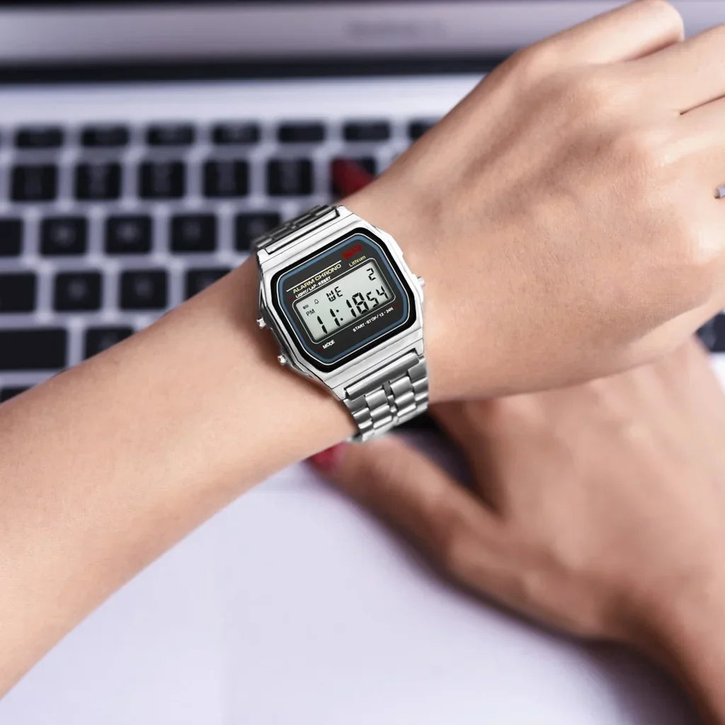 Digitale LED-Armbanduhr 2025 – Sportlich. Stylisch. Wasserdicht.