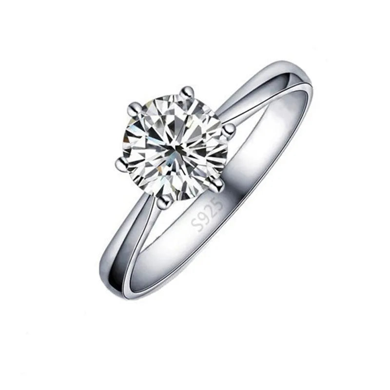 Klassischer Solitaire-Ring aus 925er Silber – Zeitlose Eleganz