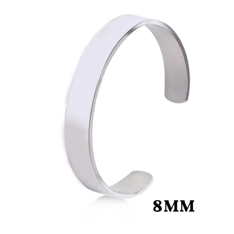 Minimalistisches Edelstahl-Manschettenarmband