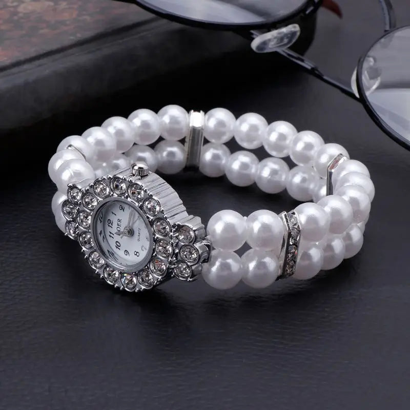 Bulusii Damen Vintage Armbanduhr mit Perlen & Strass, Digital, Elastisch und Verstellbar, Stilvolles Geschenk für Frauen